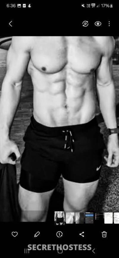 30 year old Escort in Coffs Harbour Escort male and female