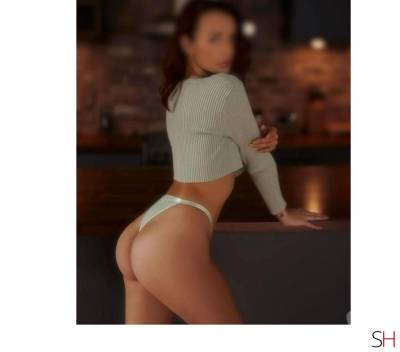 30 Year Old Italian Escort Dublin - Image 2