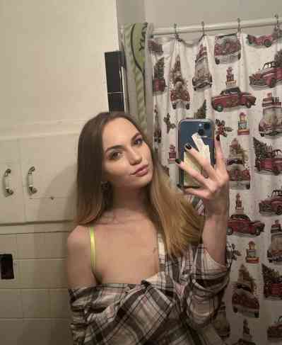 23 year old Escort in Independent Trans escort in: Fürth Hallo
