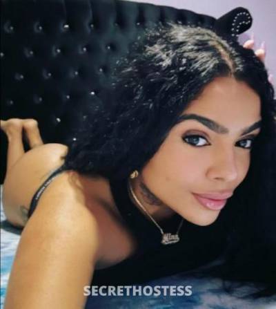 26 year old Escort in New Haven CT Hello daddy i'm available now