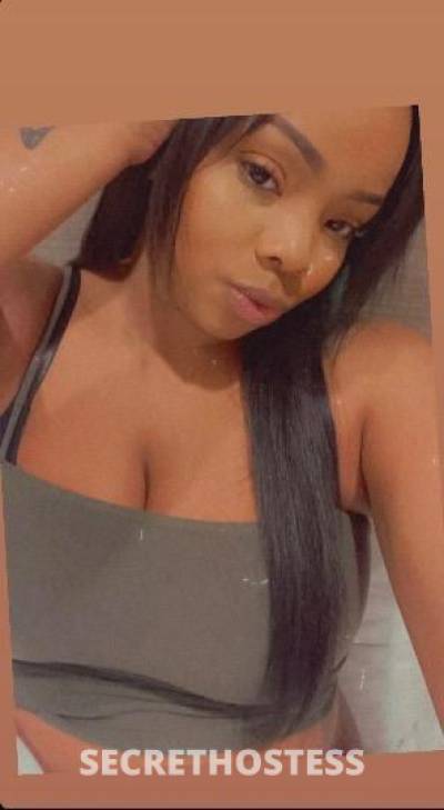 26 year old Escort in Modesto CA Caramel candy