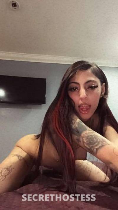 26 year old Escort in Portsmouth VA available 24/7!! fat juicy ass. &amp; perky pierced 