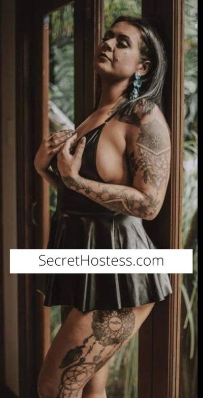 Ultimate MILF Adventure: Curvy, Tattooed Temptress Awaits in Cairns