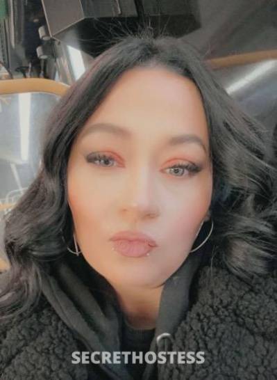 44 year old Escort in Owensboro KY Safe,Real hookups!No catfish! I do verify via snap! Selling 