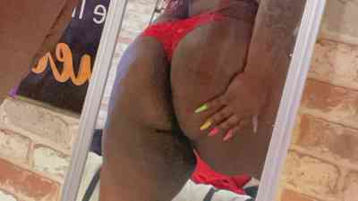 37 year old African Escort in Des Moines IA Thick chocolate