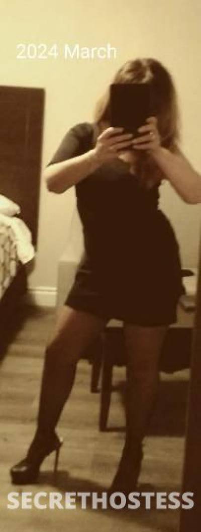 ♥Sexy Aziza, fun-loving mature play-girl♥independent, in Toronto