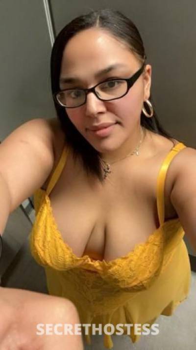 Cum Have Some Hot Fun With A Curvy Bomshell .. New In Town in Salem OR