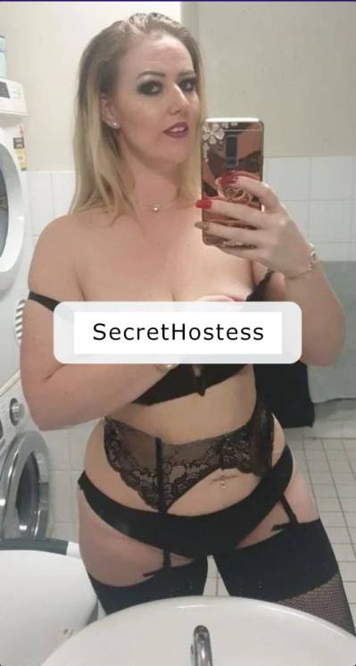 Curvy AustralianDutch Milf 19Yrs Old Escort 170CM Tall Melbourne Image - 1