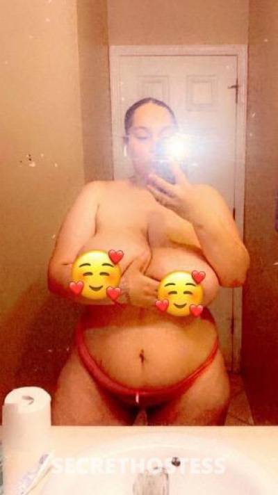 Thick and Curvy with a tight pink pussy..INCALLS in Tacoma WA