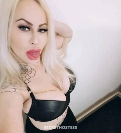 Hot Tattooed Blonde Porn Star on Tour from UK in Gold Coast