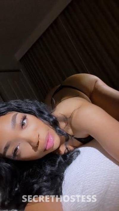 22 year old Asian Escort in Seattle WA ..Blasian barbie