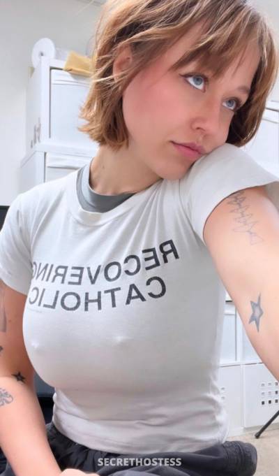 23 year old Caucasian Escort in Wilmington NC Hookup