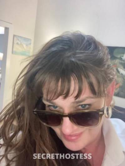 40 year old Escort in Charlotte NC I am available now