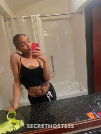 Riri 20Yrs Old Escort Houston TX Image - 2