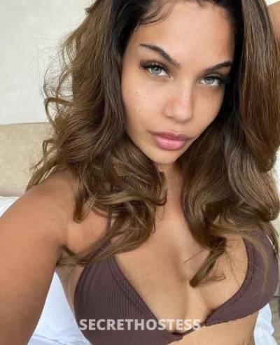 24 year old Dominican Escort in Greenville SC Curvy dominican visiting