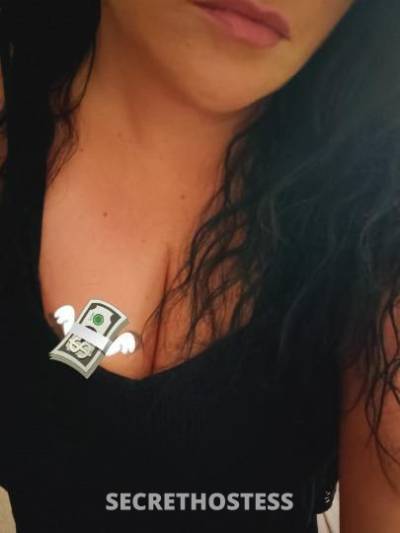 37 year old Escort in Philadelphia PA Open Minded, Mature, Sweet Treat