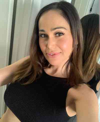 I am available for hook up in Aachener