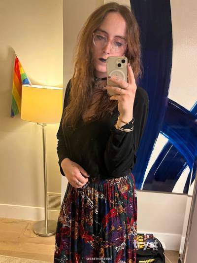 Lily River - Cute nerdy trans girl in New York City NY