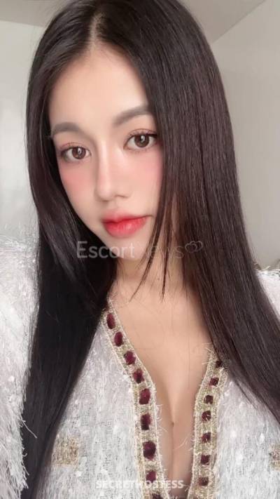 21 Year Old Asian Escort Jeddah - Image 5