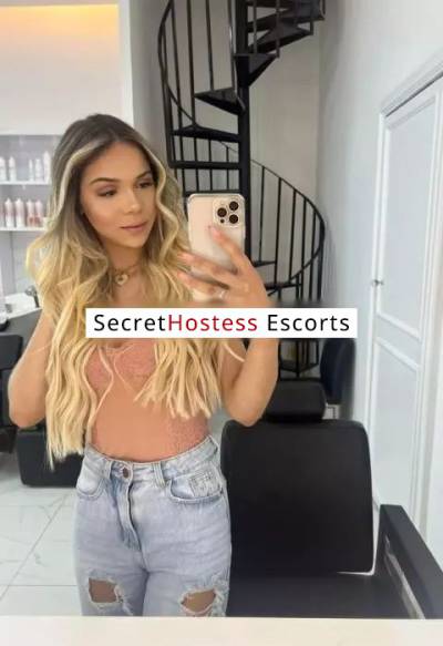 22 Year Old Brazilian Escort Zürich Blonde - Image 3