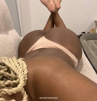 22 Year Old Colombian Escort Montreal - Image 2