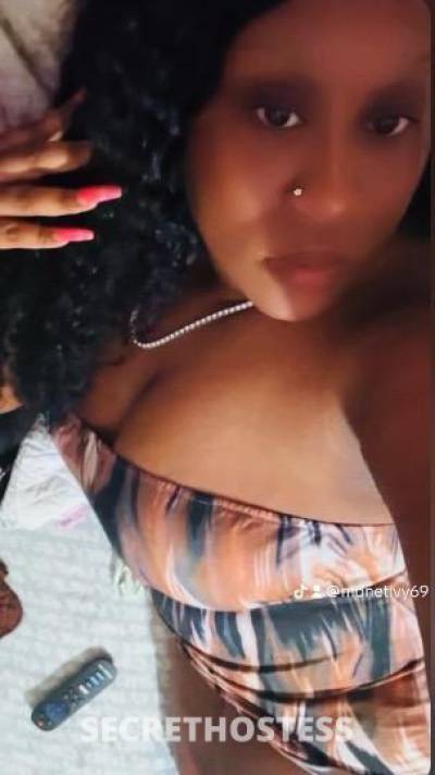 33 year old Escort in Santa Cruz CA thick, chocolate, visiting Santa Cruz ..5/6-9 come see me
