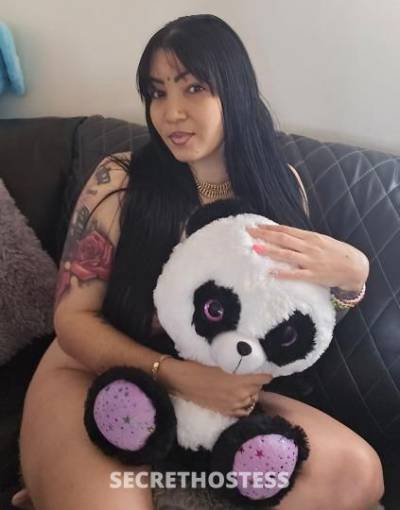 29 year old Chinese Escort in Sioux City IA la china