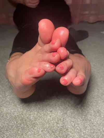 29 year old British Escort in Manchester Brooke Fetish Massage: Discreet incall massage in Stockport