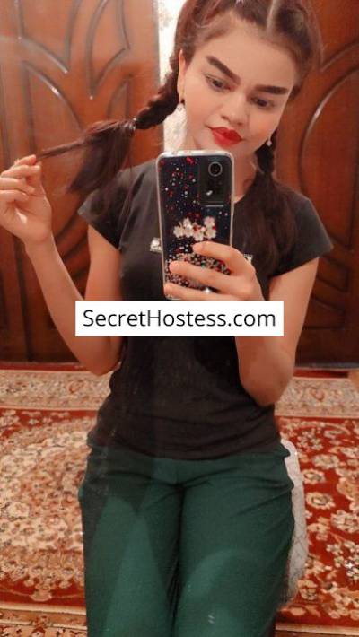 19 Year Old Arabian Escort Muscat Brown Hair Black eyes - Image 2