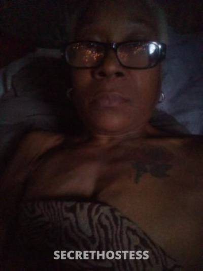 47 year old Escort in Detroit MI 94 and Mt Elliot Available 24/ 7 Beautiful
