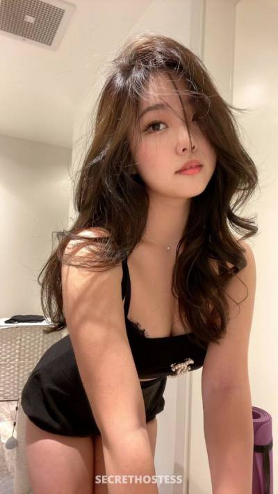 23 year old Asian Escort in Racine WI Naughty asian lady available next door