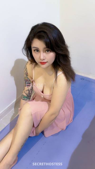 22 Year Old Asian Escort Doha - Image 2