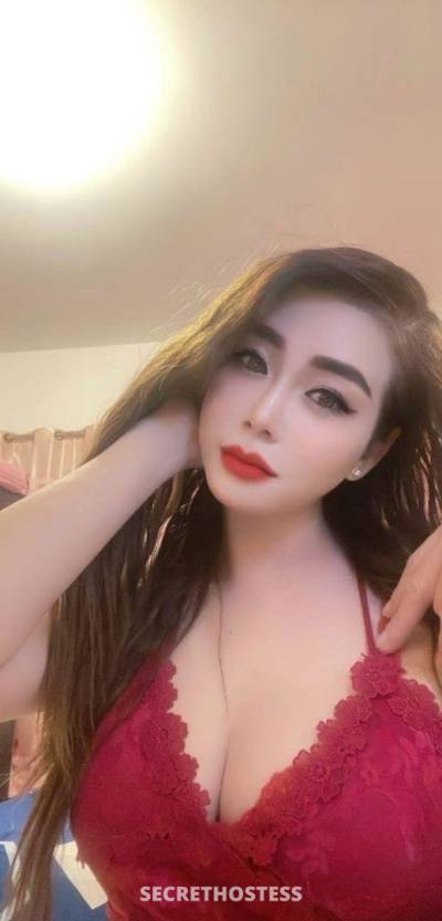 24 Year Old Asian Escort Abhā Brunette - Image 2