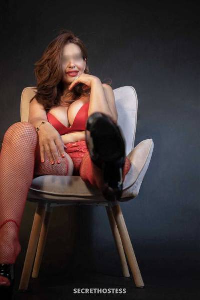 45 Year Old Italian Escort Manhattan NY - Image 1