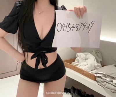 Real pic Sexy Thai babe wet and Tight in Gladstone