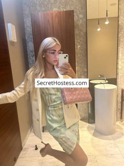 20 Year Old Caucasian Escort Dubai Blonde Green eyes - Image 4