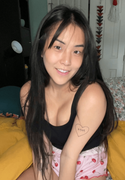 Young female, looking for older man in Bellingham WA