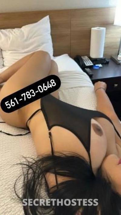 29 year old Colombian Escort in Treasure Coast FL .latina colombiana new en el area