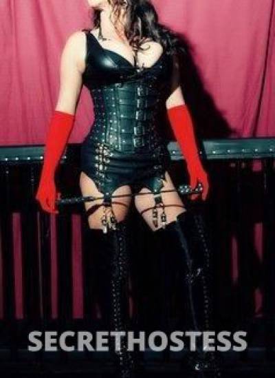 Mistress Dior – New Zealander dominatrix in Auckland in Auckland