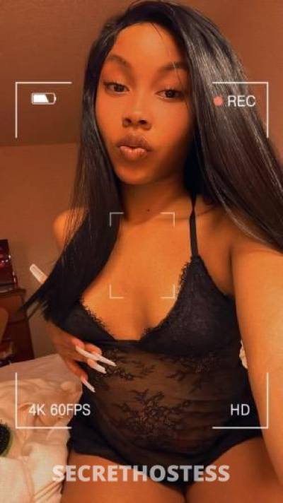 19 year old Escort in Inland Empire CA Hey baby come see me