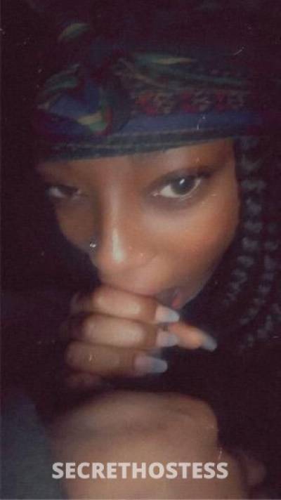 24 year old Escort in Sioux Falls SD Blacker The Berry