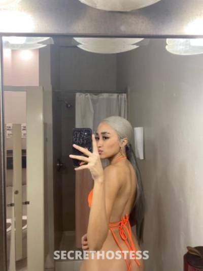 22 year old Escort in Tucson AZ ...Available in Club Venom now, I only speak Spanish