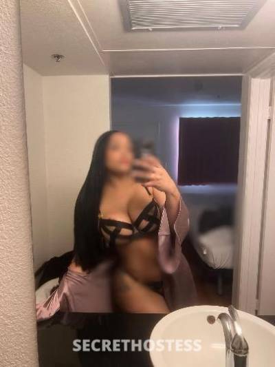 ..prety latina nice body full service in Minneapolis MN