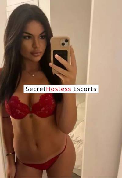 22 Year Old European Escort Barcelona - Image 4