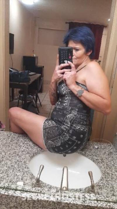 Payton 34Yrs Old Escort Hickory NC Image - 1