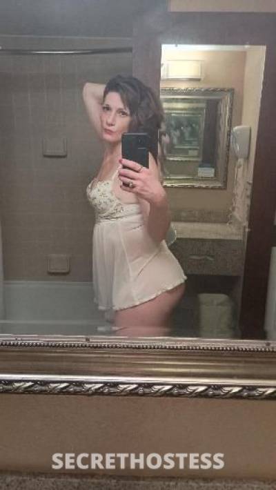 Slim 41Yrs Old Escort Detroit MI Image - 3