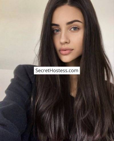 28 Year Old Caucasian Escort Milan Brown Hair Blue eyes - Image 6