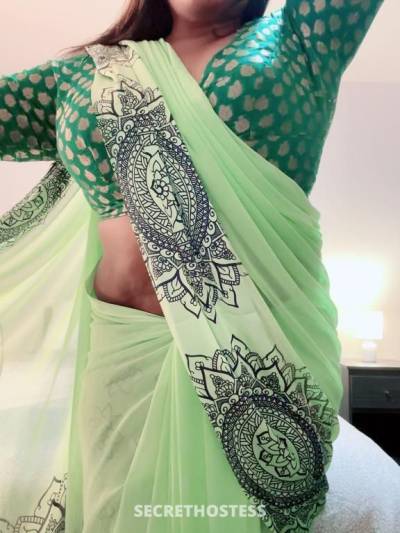 Attractive Curvy South Indian Dimple in Adelaide Now in Adelaide