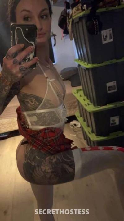 Inked horny petite Aussie available for outcall now in Perth
