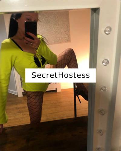 Jade 32Yrs Old Escort Size 6 157CM Tall Bedford Image - 2